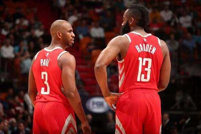 占据了一席 占据了一席